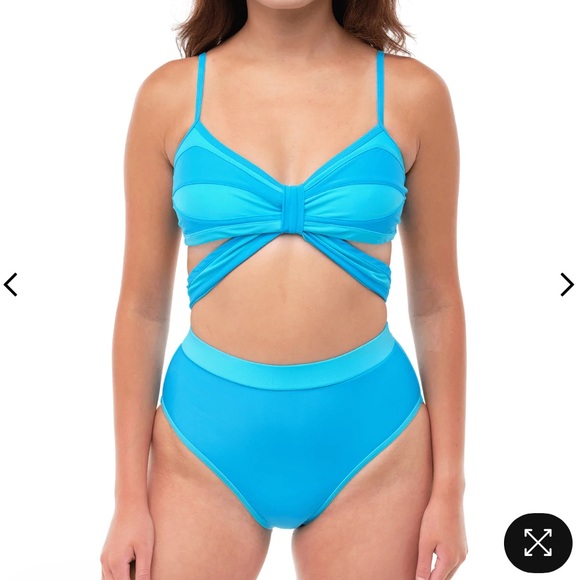 2 Piece Set | Bubble Blue Butterfly Bikini - Picture 4 of 11